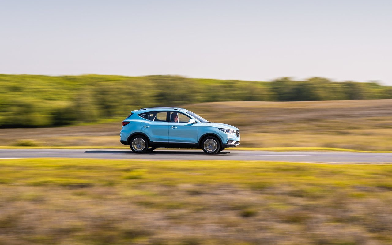 MG ZS Exclusive EV 2020 SUV Drive